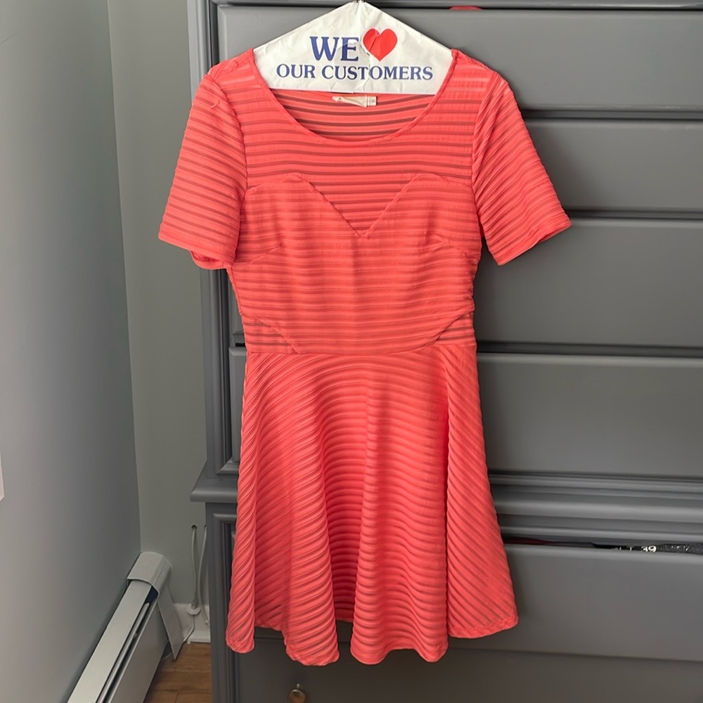 Short sleeve peach cocktail dress size M